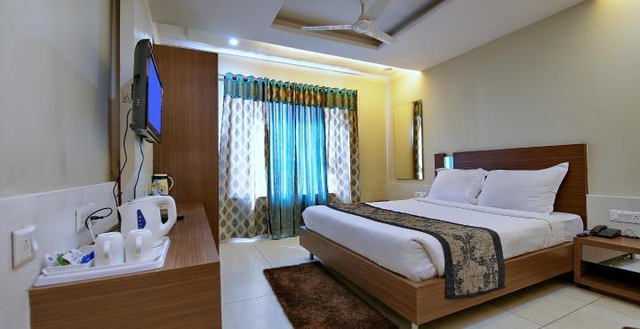 Hotel Sheela Shree Plaza Jhānsi Exterior foto